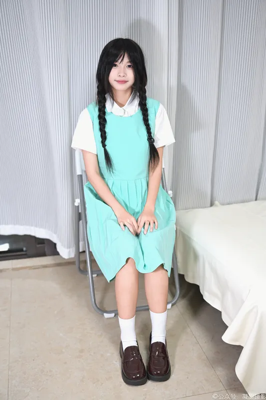 凝思摄影 No.050 沅沅-连衣裙、短白袜、小皮鞋 - 凝思摄影